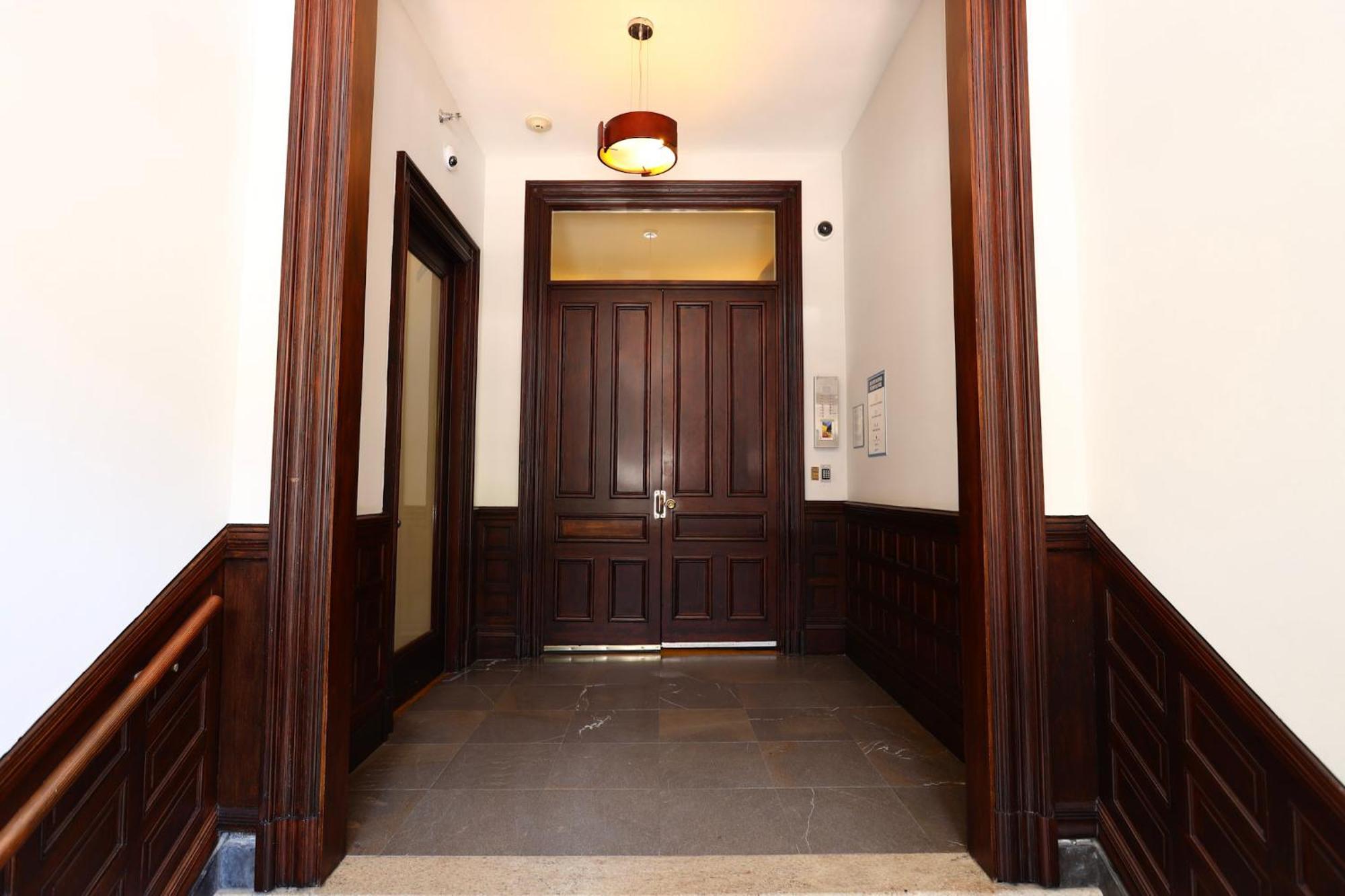 Stylish Studio On Newbury Street, #10 Boston Eksteriør billede